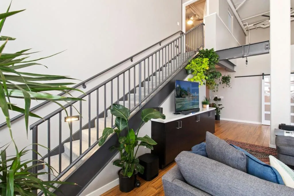 https://cdn.realtyfeed.com/cdn/127/306251761/78658372944ddade609e880b5e5443fc.webp