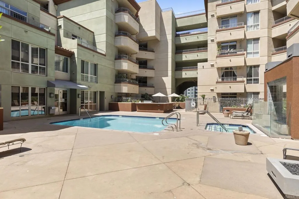 https://cdn.realtyfeed.com/cdn/127/306251761/b01bb68d2498c268b64d7c0d3d4abf48.webp