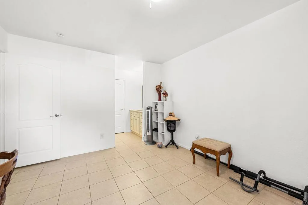 Photo #6: NDP2407725 Listing 