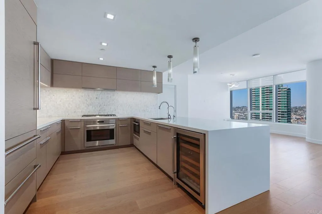 Photo #3: NDP2407779 Listing 