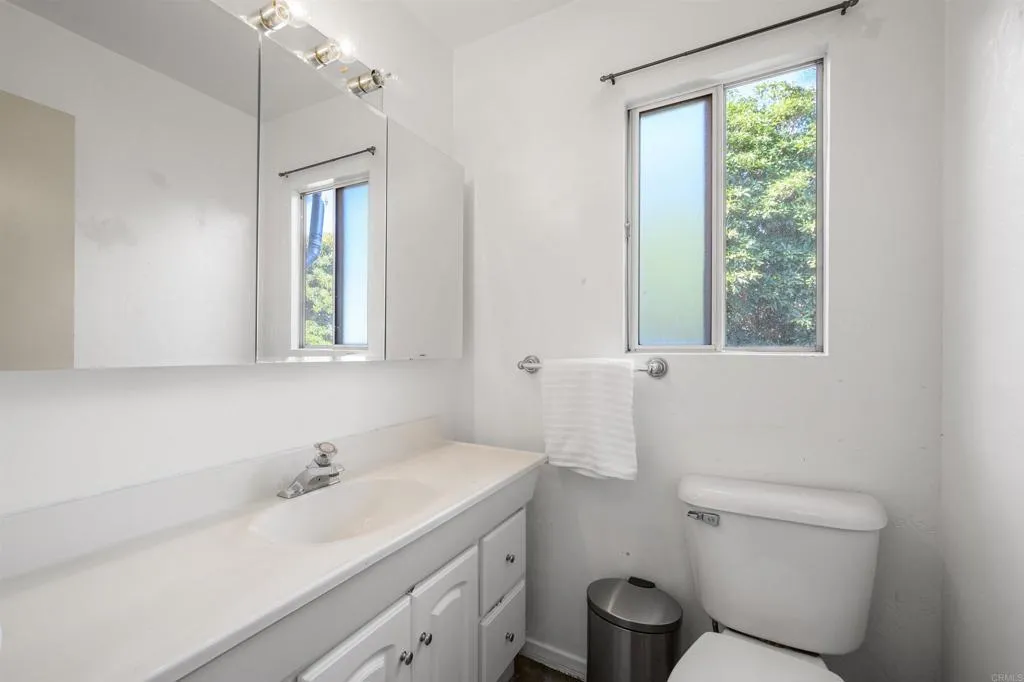 https://cdn.realtyfeed.com/cdn/127/306254293/b643422dc60dbe4941ab55d3c1728bb0.webp
