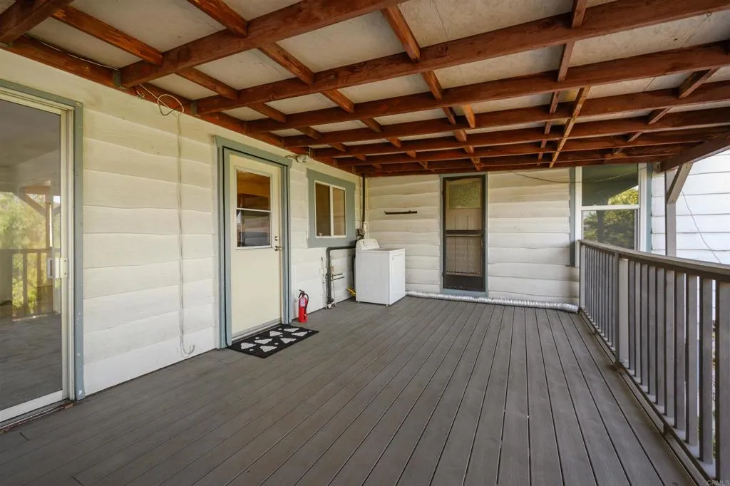 https://cdn.realtyfeed.com/cdn/127/306254293/da08a0a0b56ac0fc7b6748c705fac67e.webp