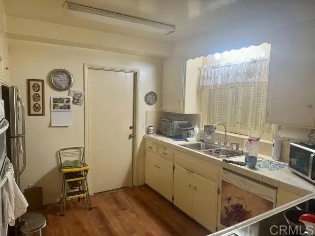 https://cdn.realtyfeed.com/cdn/127/306254551/d2633bee932dfac2c4cf9c63d93c3c99.webp