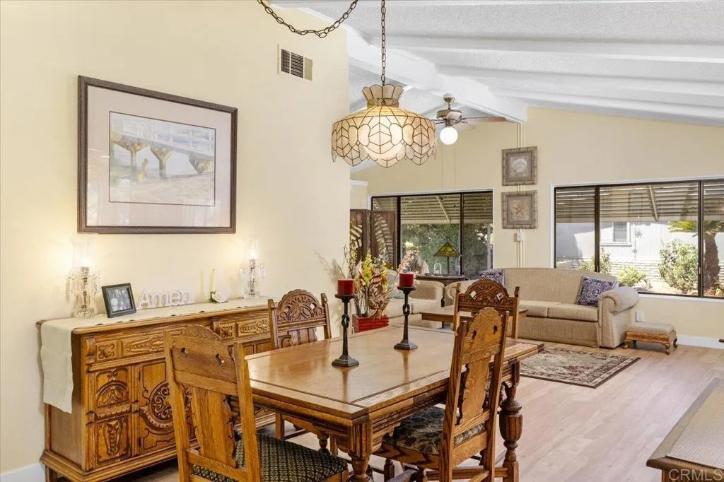 https://cdn.realtyfeed.com/cdn/127/306254642/9f1d7d9a1add42d4f2ceb6dd14226ac1.webp