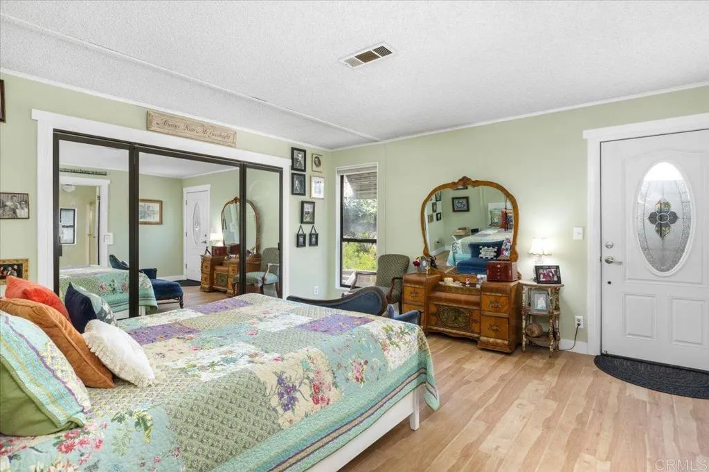 https://cdn.realtyfeed.com/cdn/127/306254642/e61784c155c6f6b2e18d1f462aac3d1f.webp