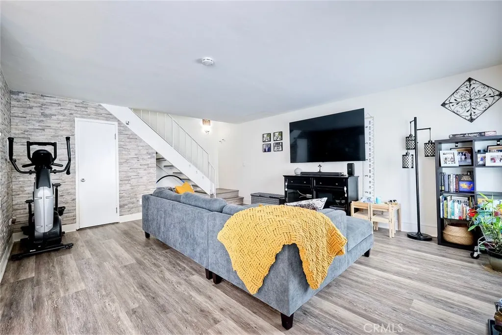 https://cdn.realtyfeed.com/cdn/127/306254928/1c26f73e32e8b68f95432d18547ef658.webp