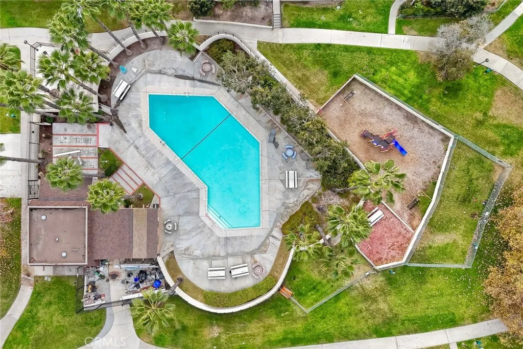 https://cdn.realtyfeed.com/cdn/127/306254928/87329030ff7c407bfb6c6dd7de685ca0.webp