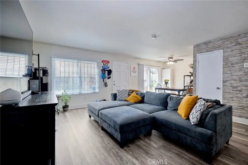 https://cdn.realtyfeed.com/cdn/127/306254928/a1222579b7951a7ca444b135c34e8924.webp