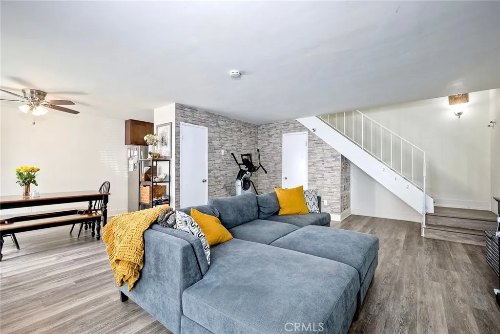 https://cdn.realtyfeed.com/cdn/127/306254928/f5eae7857190f57dd42d683c53a3f965.webp