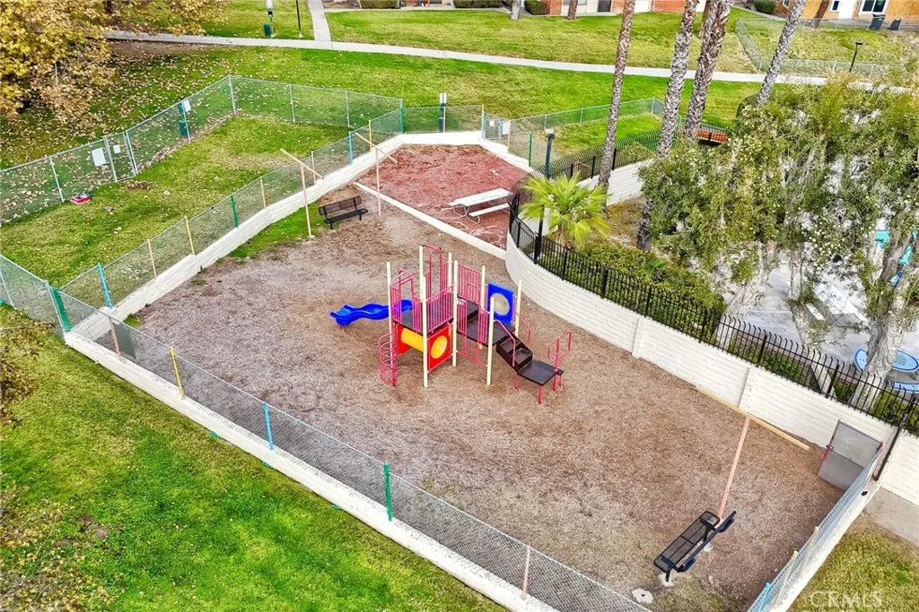 https://cdn.realtyfeed.com/cdn/127/306254928/f81e478dd381027d4ab4e6cfd7a3f6e9.webp