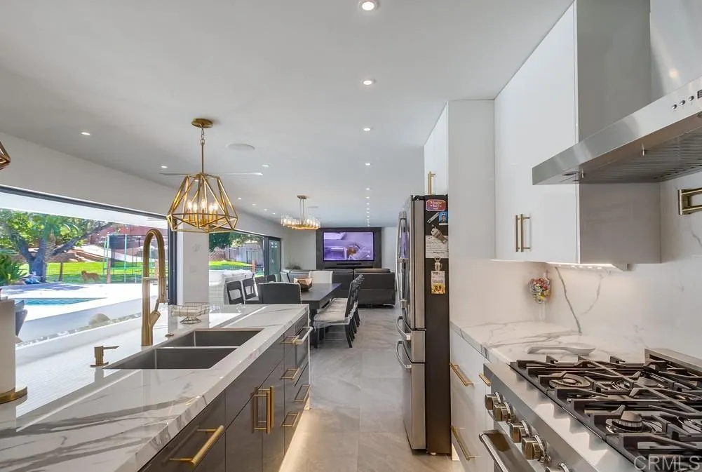 https://cdn.realtyfeed.com/cdn/127/306255851/0cfa8508fab451f3d023f301ae91b3ee.webp