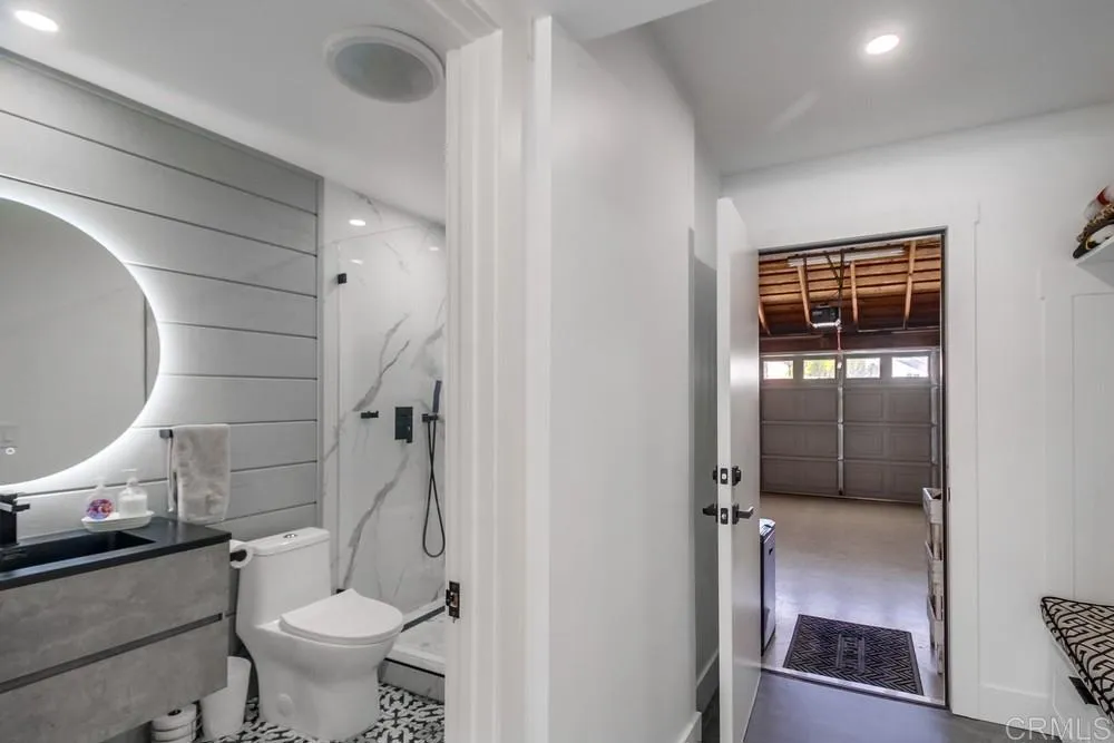 https://cdn.realtyfeed.com/cdn/127/306255851/0d40c06f4df57368401eb91414b43862.webp