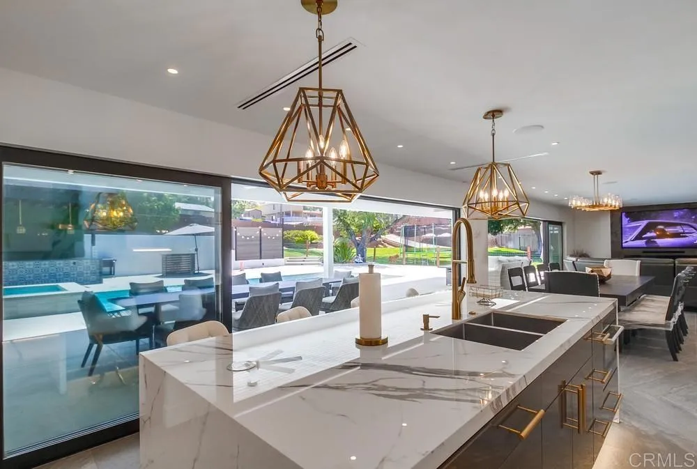 https://cdn.realtyfeed.com/cdn/127/306255851/159c1edd0177c6e7794c2fc42037955b.webp