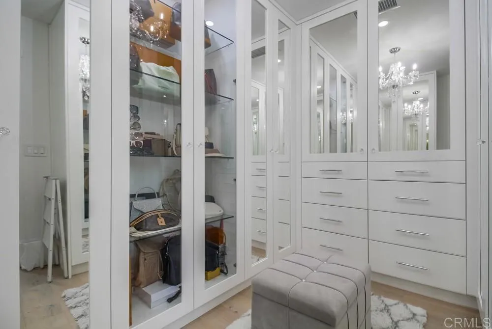 https://cdn.realtyfeed.com/cdn/127/306255851/261fc7d586f5b6774d22a00792c5f996.webp