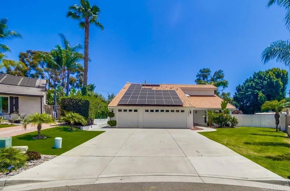 https://cdn.realtyfeed.com/cdn/127/306255851/869dfec10c69cbb760ccb7f0ddd8514d.webp