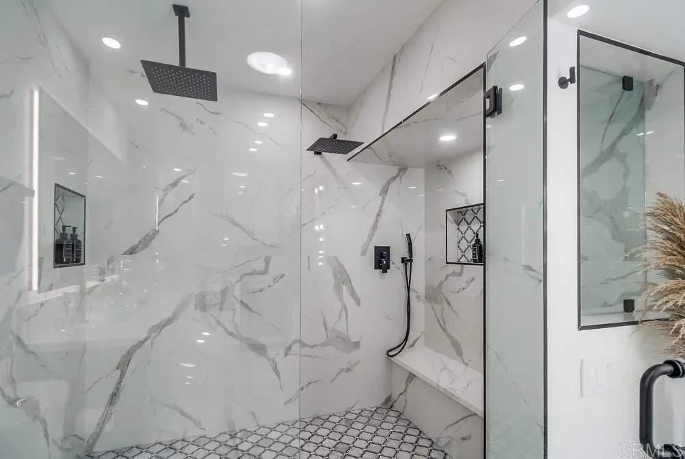 https://cdn.realtyfeed.com/cdn/127/306255851/acbeab29ac9752255e4c2444637aa405.webp