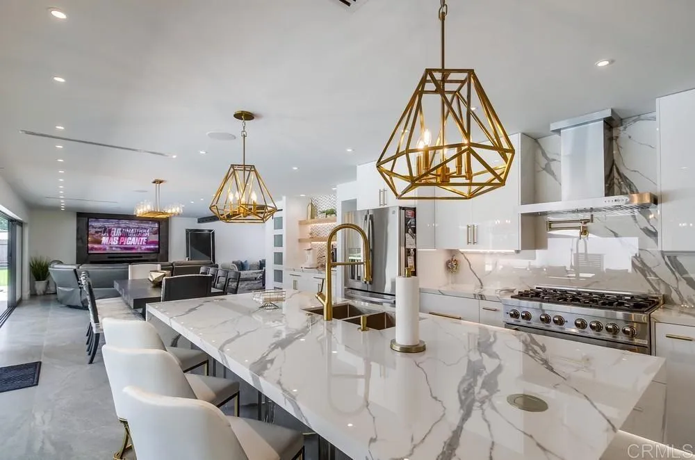 https://cdn.realtyfeed.com/cdn/127/306255851/c584297216729ff0db8292977eb494d3.webp
