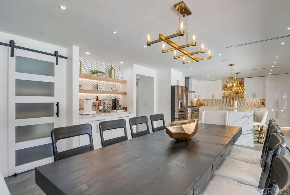 https://cdn.realtyfeed.com/cdn/127/306255851/e5e20c340d7900d648474893f10ced18.webp