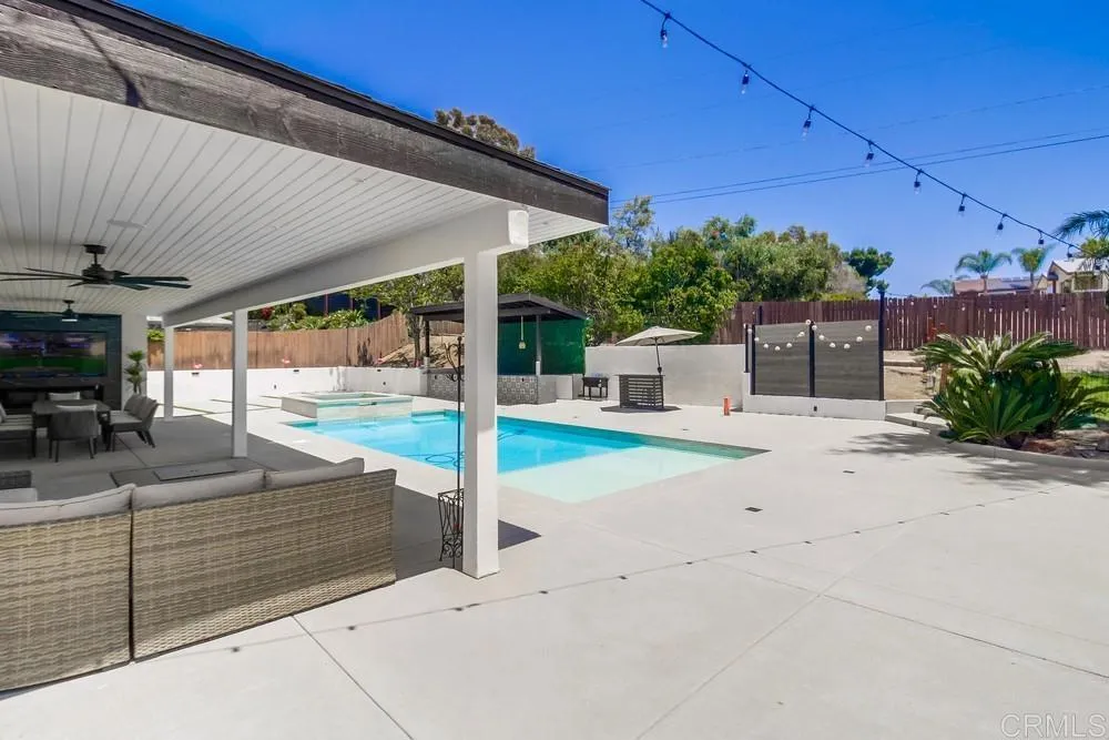 https://cdn.realtyfeed.com/cdn/127/306255851/ecd89cd7caddb22092299ab92660d211.webp