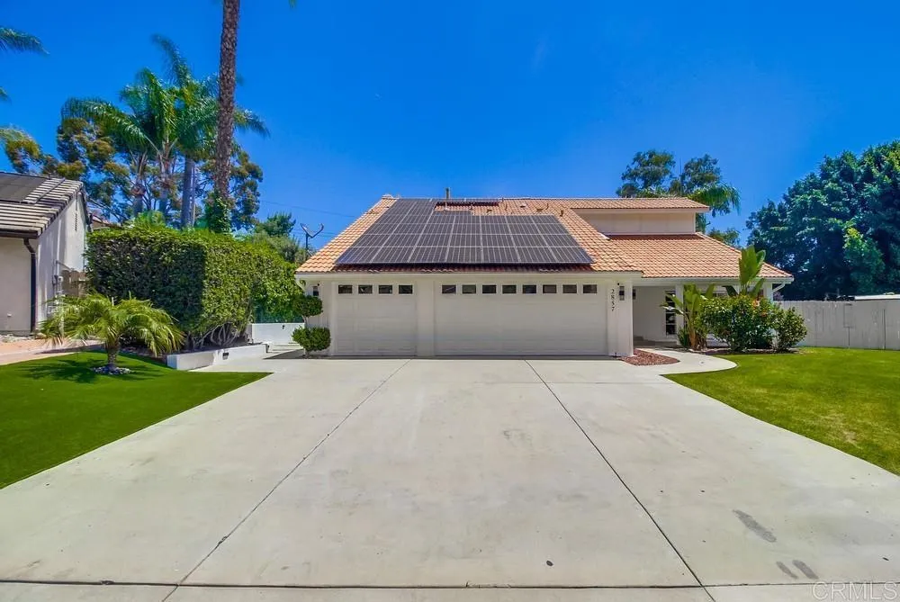 https://cdn.realtyfeed.com/cdn/127/306255851/ef694fadc4d72d71cb3b31f1ede1e772.webp