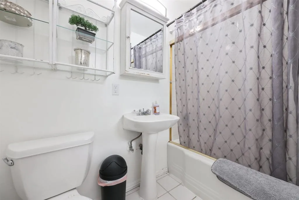 https://cdn.realtyfeed.com/cdn/127/306255891/3ff708a844554f4ee68ae40eb3a44e11.webp
