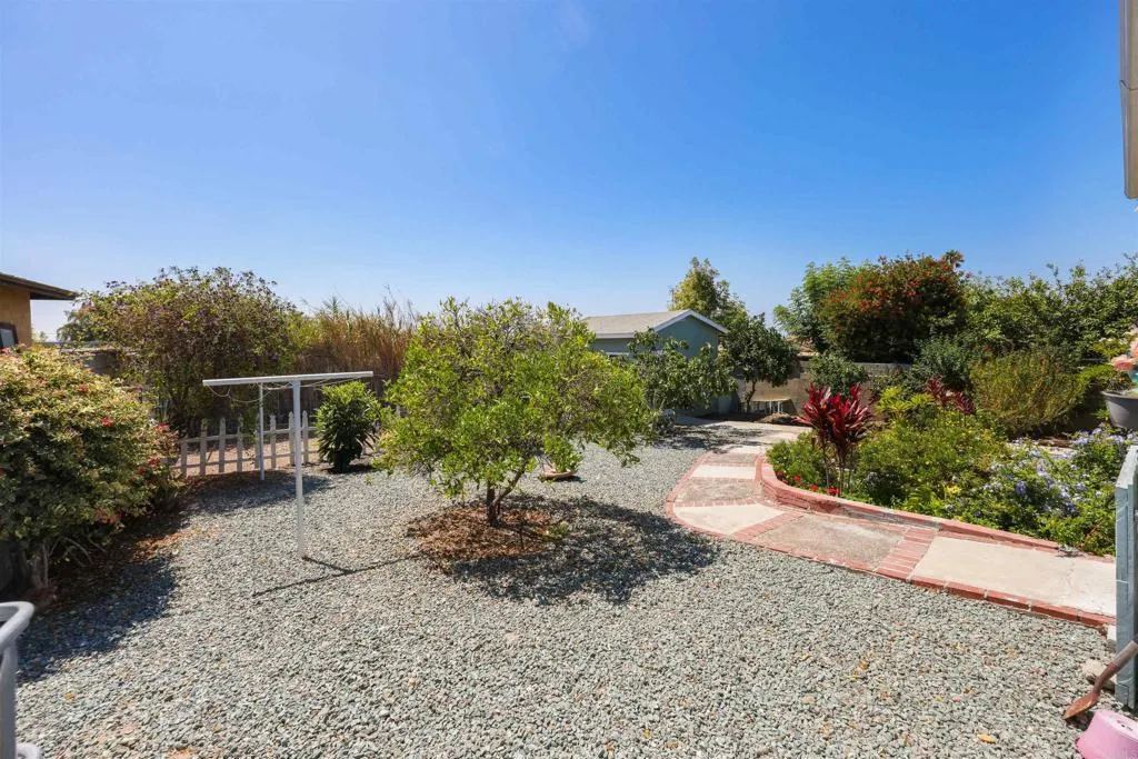 https://cdn.realtyfeed.com/cdn/127/306255891/bb7f7df466e5c53a46d04a81e77533a2.webp