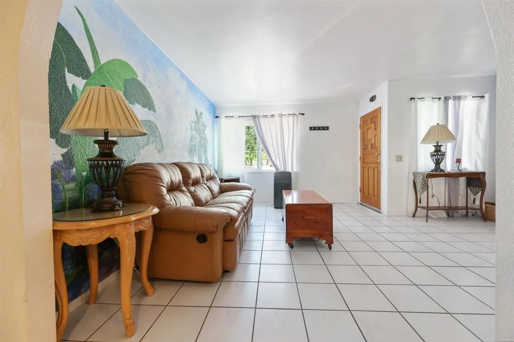 https://cdn.realtyfeed.com/cdn/127/306255891/e18ef6b05c583edbcabf3eddbd65c05d.webp