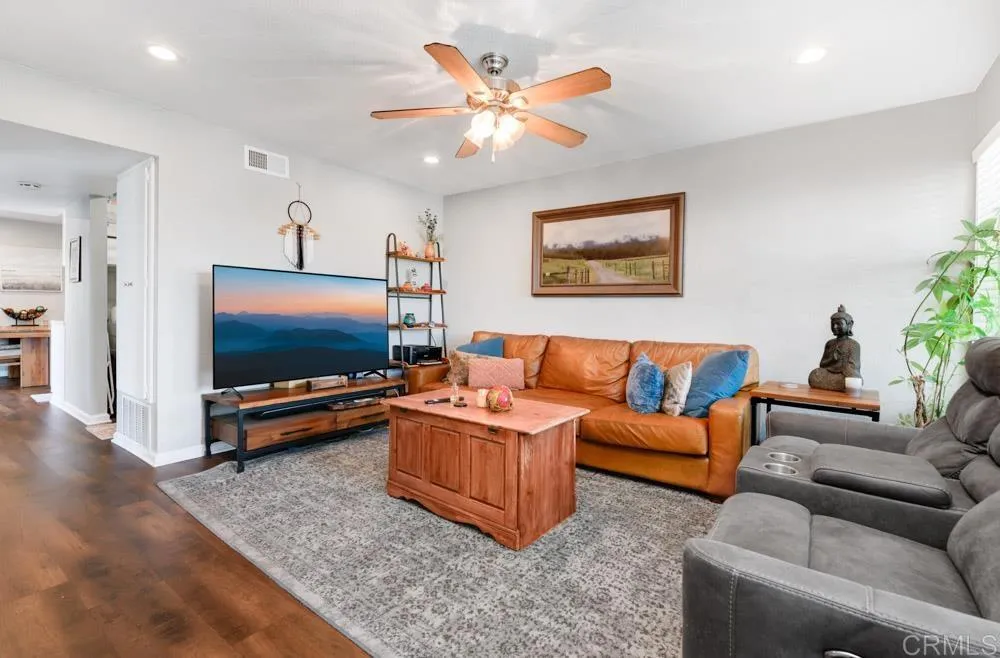 https://cdn.realtyfeed.com/cdn/127/306256253/97960b313e6aa8fb2cd90afa06d92761.webp