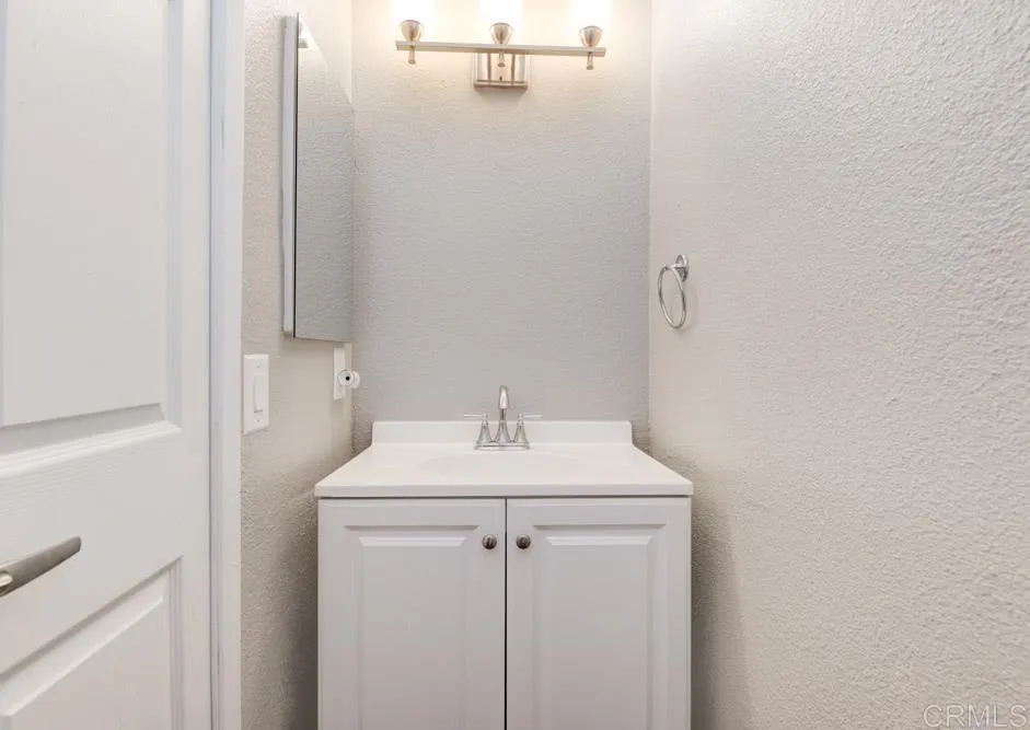 https://cdn.realtyfeed.com/cdn/127/306256253/a4a8044c6e0dc5ab8f6ca88df8c9c4a0.webp