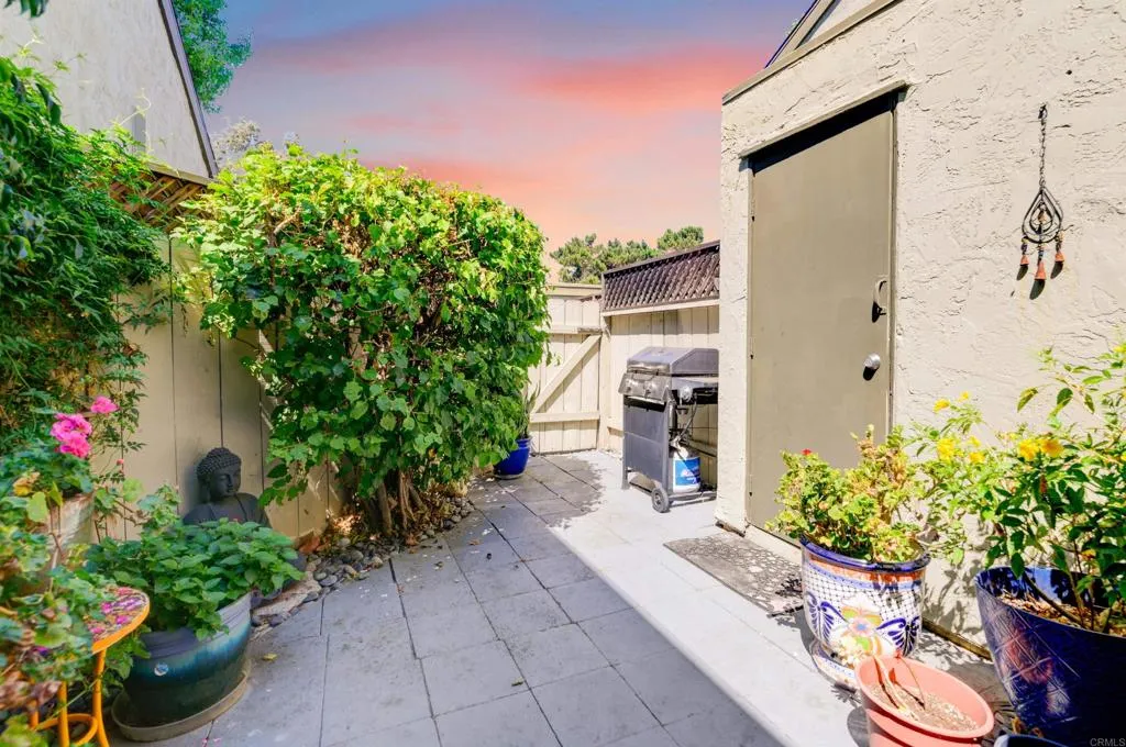https://cdn.realtyfeed.com/cdn/127/306256253/f7b85f654d0c0c3ad0522e819ce64c2e.webp