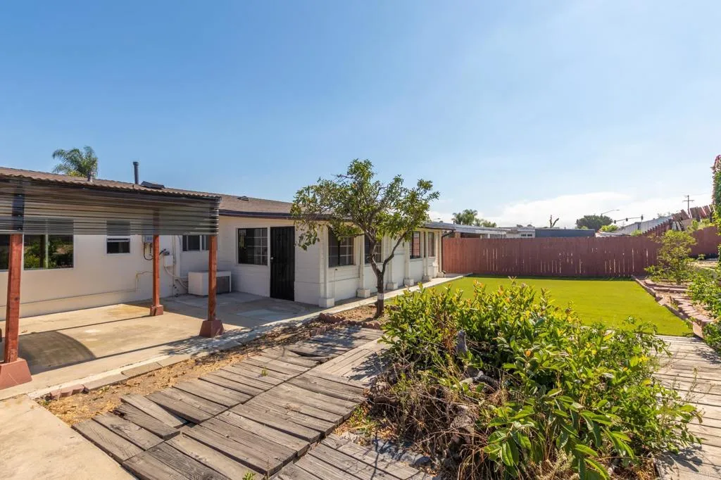 https://cdn.realtyfeed.com/cdn/127/306256376/35fe8c755a37c7e6b4356f9b54411255.webp