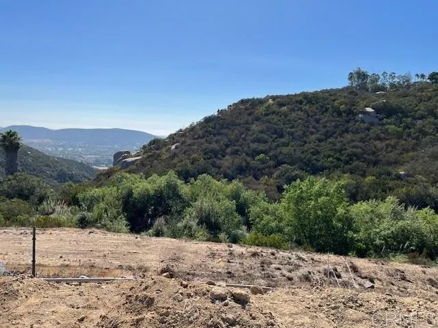 https://cdn.realtyfeed.com/cdn/127/306257584/2ccfce512731d6f0f5cc35943c542ad1.webp