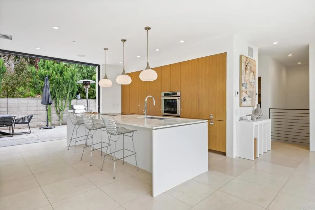 https://cdn.realtyfeed.com/cdn/127/306259554/3057cee2b983575129909ab75b5f1224.webp