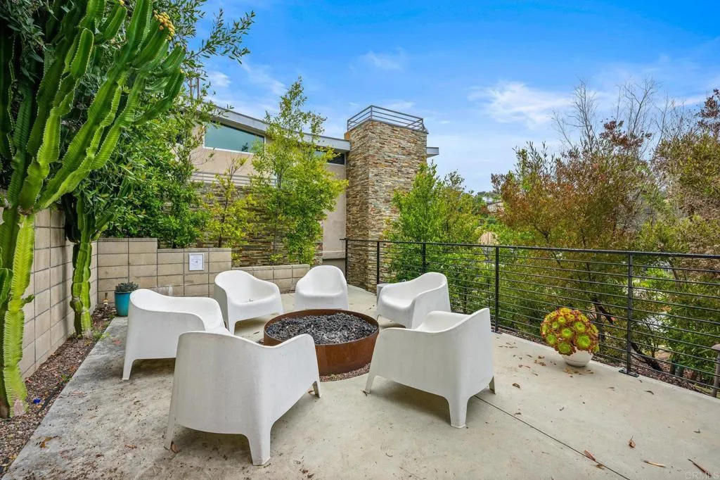https://cdn.realtyfeed.com/cdn/127/306259554/42b6b9ea72f32b30b7b7c909d9af9852.webp