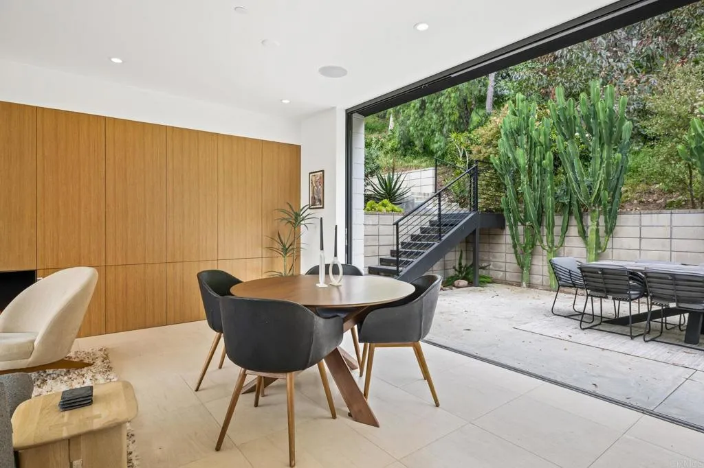 https://cdn.realtyfeed.com/cdn/127/306259554/a7125b7b05d6677716df0d2625ad5e58.webp