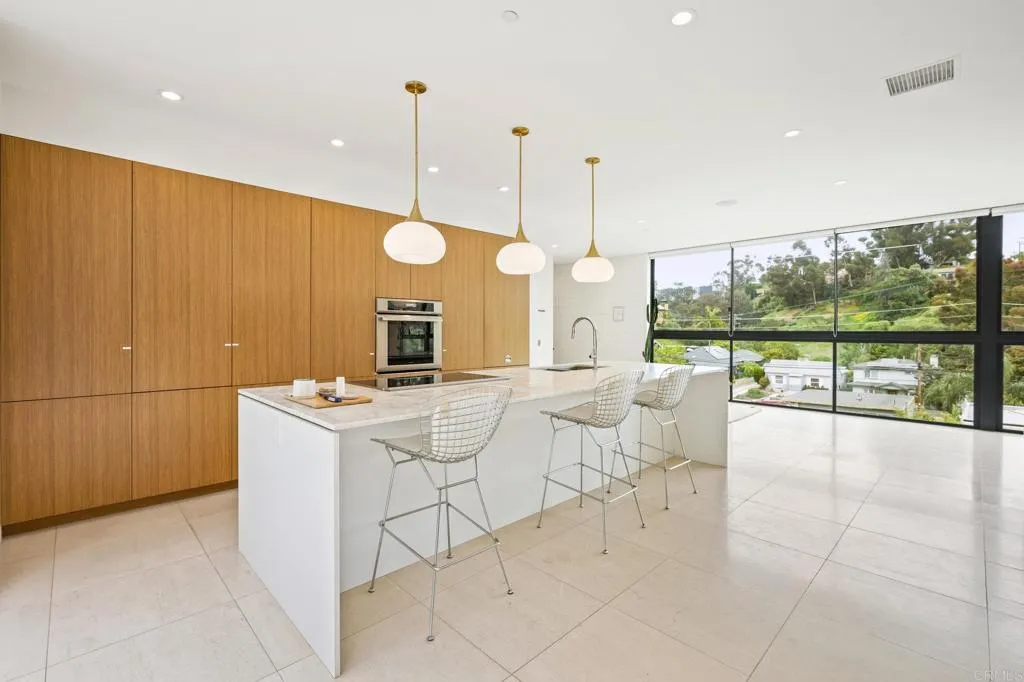 https://cdn.realtyfeed.com/cdn/127/306259554/b418007db4c99035692cf1616d2900c7.webp