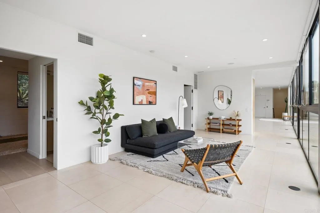 https://cdn.realtyfeed.com/cdn/127/306259554/c1546e2b2cc8e3fda89986197abe5f47.webp