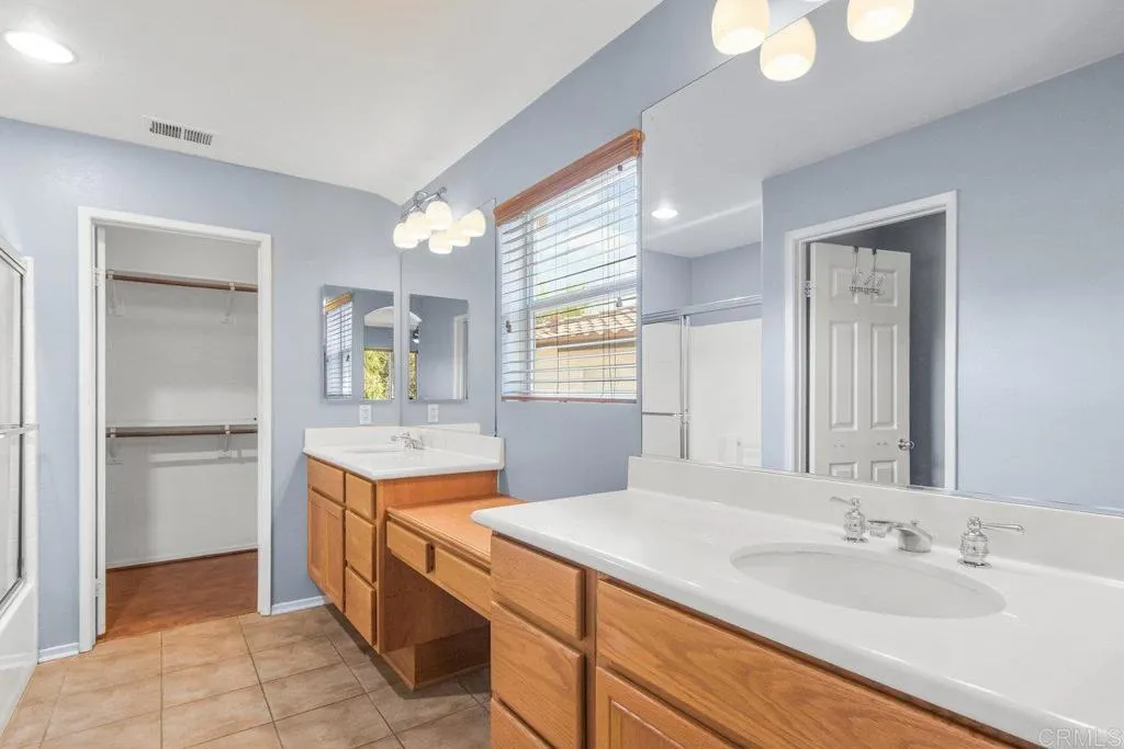https://cdn.realtyfeed.com/cdn/127/306259902/6acca8d64687bb316f27765bc189ed7a.webp
