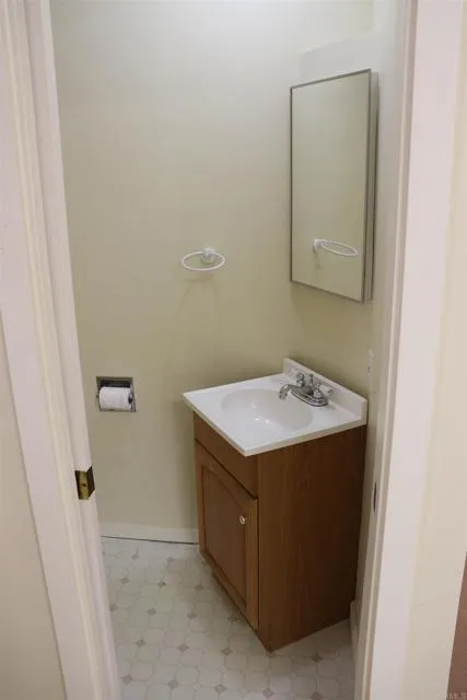https://cdn.realtyfeed.com/cdn/127/306260408/6c9057bfdd0cfae04aa57d11f4658251.webp
