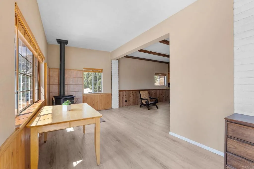 https://cdn.realtyfeed.com/cdn/127/306260760/4ddcec1ac1888ecccff7b8a22caaa02f.webp