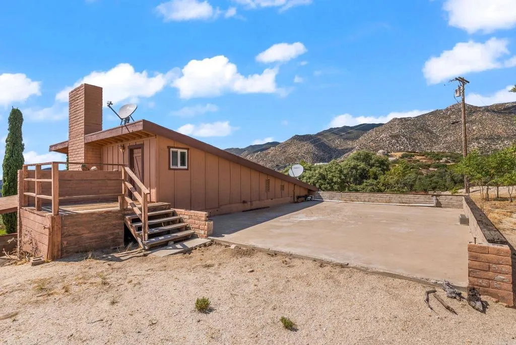 https://cdn.realtyfeed.com/cdn/127/306260760/e4d9344269be5040a5a3a6d3e8f94d6b.webp