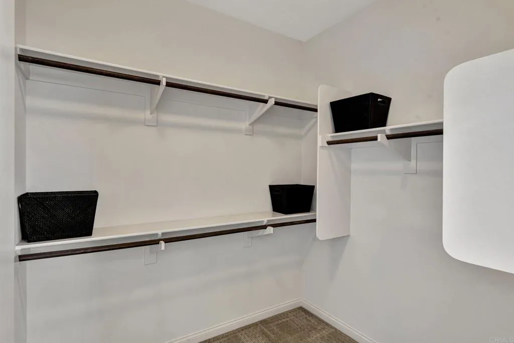 https://cdn.realtyfeed.com/cdn/127/306261903/024e0e09284482920db72718bee63881.webp