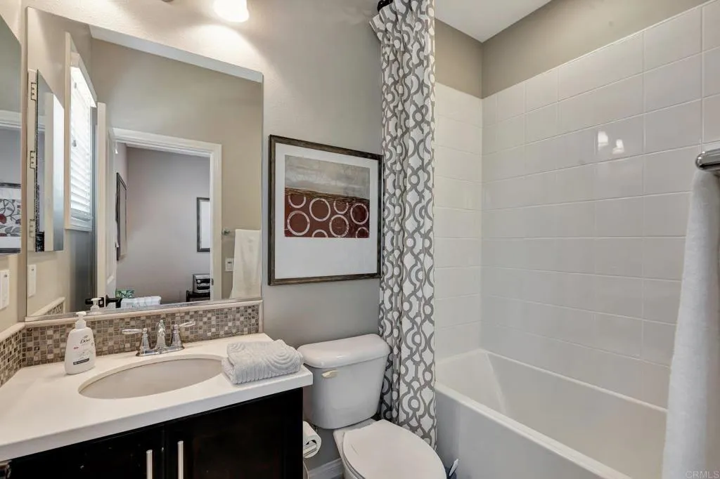 https://cdn.realtyfeed.com/cdn/127/306261903/8ccfc999caca6790077aa3bce7bb8921.webp