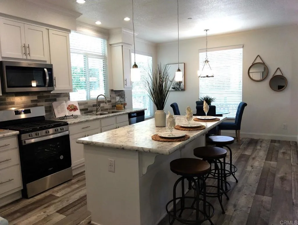 https://cdn.realtyfeed.com/cdn/127/306262569/ca9207c1b58dec6d207f58e3b0f278f5.webp