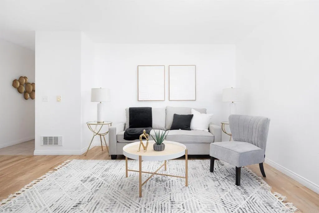 Photo #6: PTP2405540 Listing 
