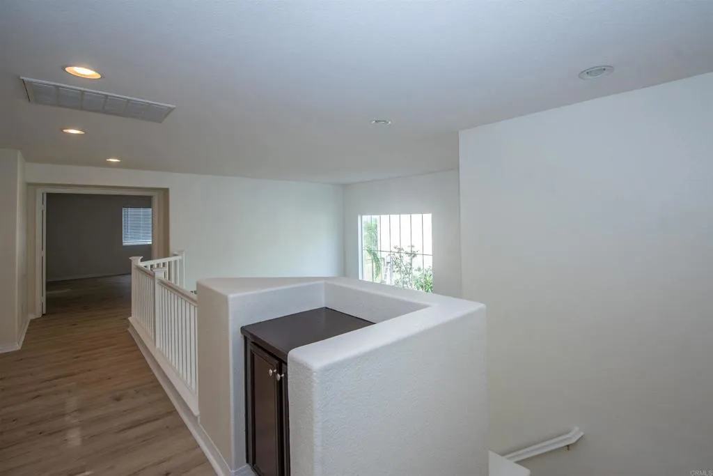 https://cdn.realtyfeed.com/cdn/127/306264749/024d7f4f2895f661df258b778f8c5898.webp