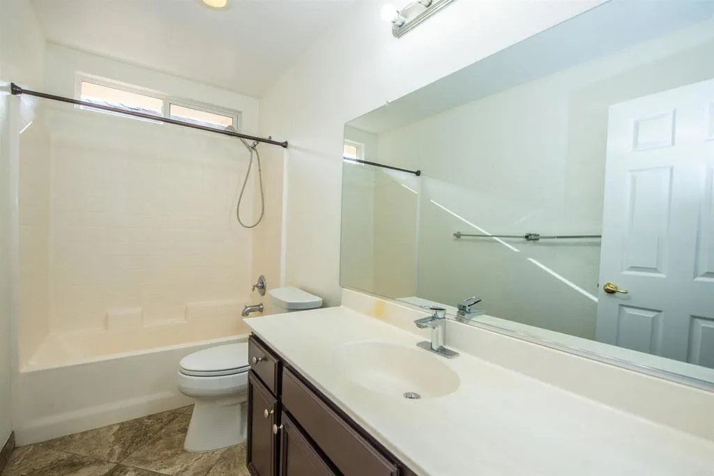 https://cdn.realtyfeed.com/cdn/127/306264749/903dbf73f4c3bddbdbd3300122e728c6.webp
