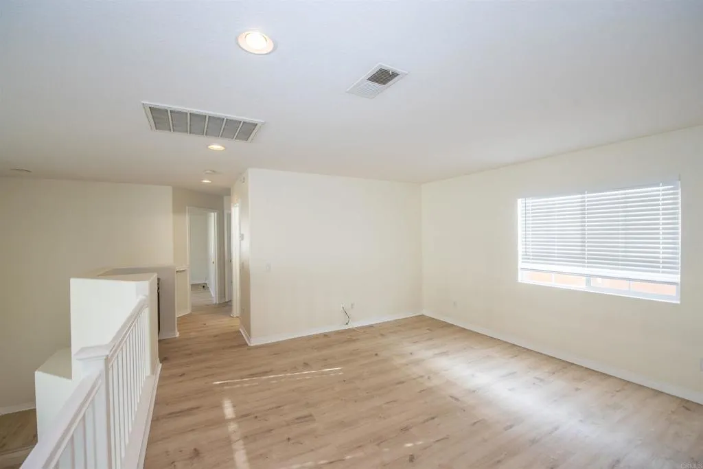 https://cdn.realtyfeed.com/cdn/127/306264749/ab2d48e0c206ec424f5245d19fa19515.webp