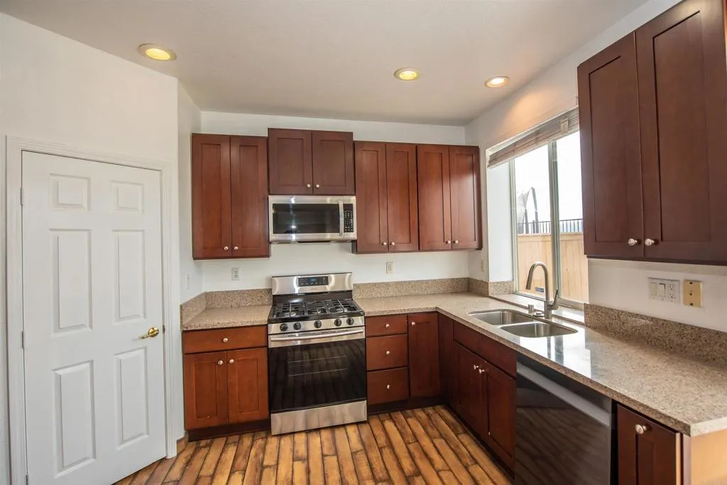 https://cdn.realtyfeed.com/cdn/127/306264749/ab900d8c9a690e3c06181c00060f8bb8.webp