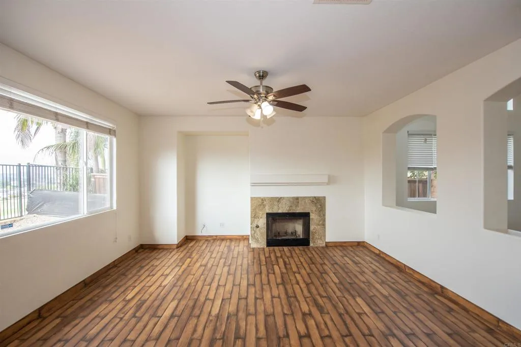 https://cdn.realtyfeed.com/cdn/127/306264749/ca509ed98a34b24abd2f228d905a9128.webp
